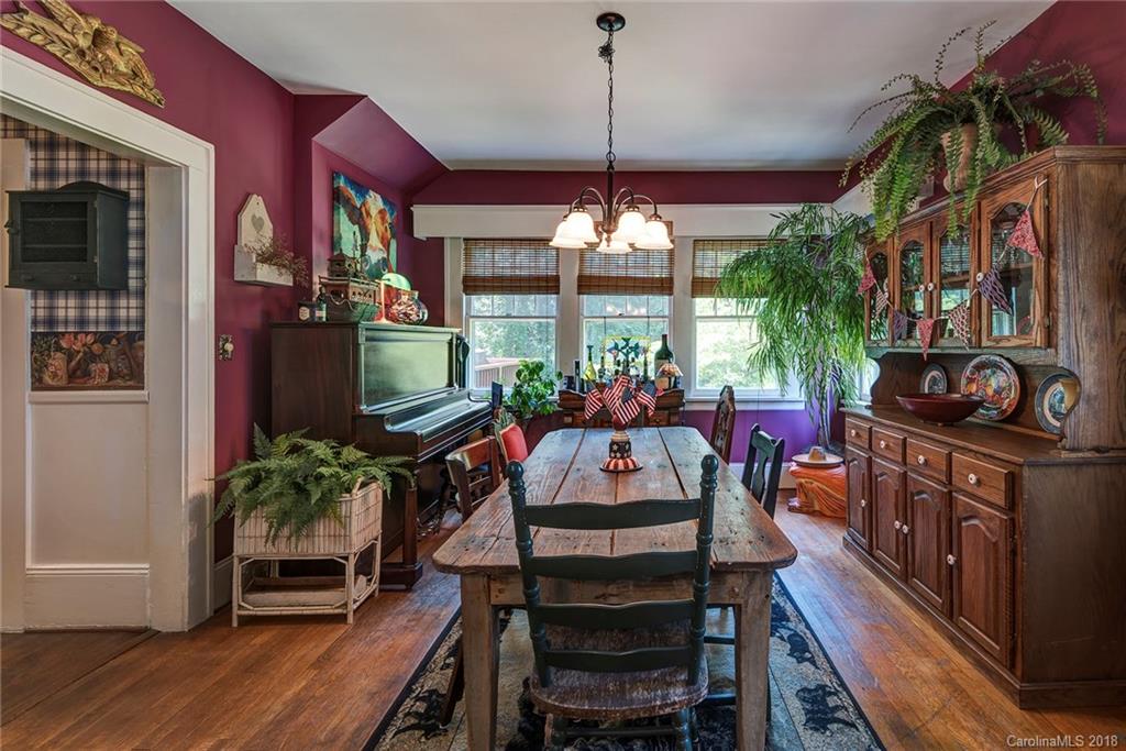 139 Brucemont Circle Asheville NC 28806