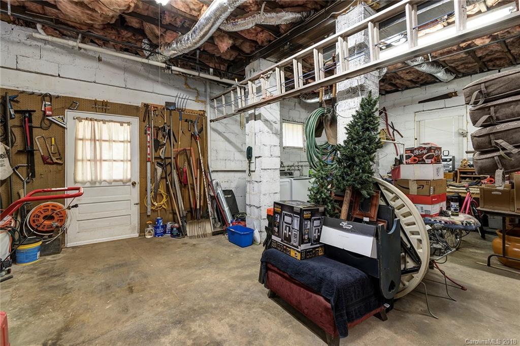 139 Brucemont Circle Asheville NC 28806