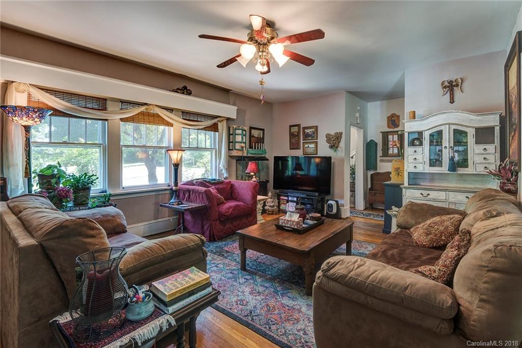 139 Brucemont Circle Asheville NC 28806