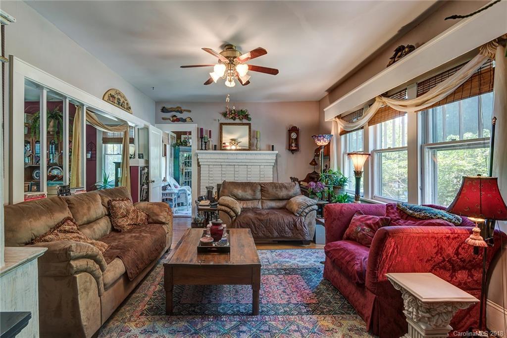 139 Brucemont Circle Asheville NC 28806