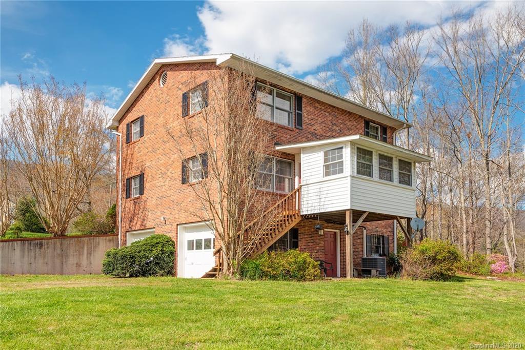 661 Old Fort Road Fairview NC 28730
