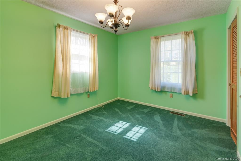 661 Old Fort Road Fairview NC 28730