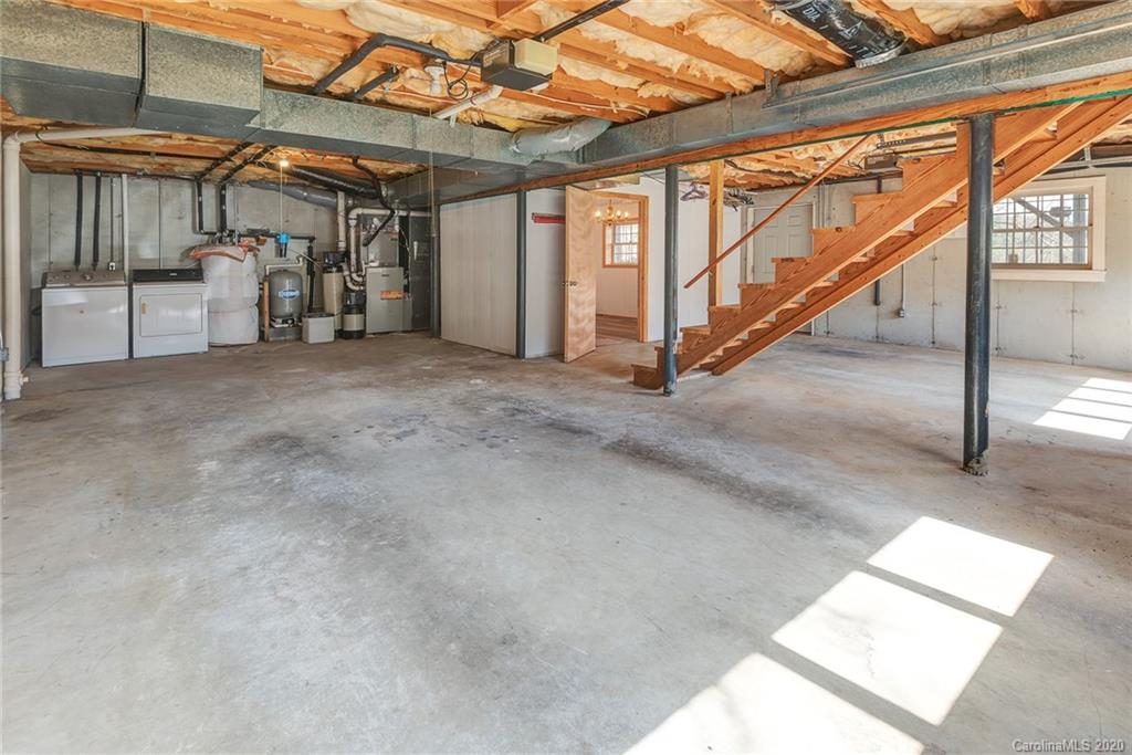 661 Old Fort Road Fairview NC 28730