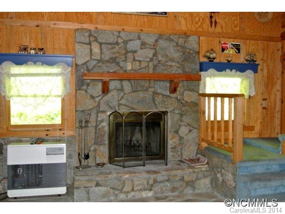 75 Cracker Trail Burnsville NC 28714