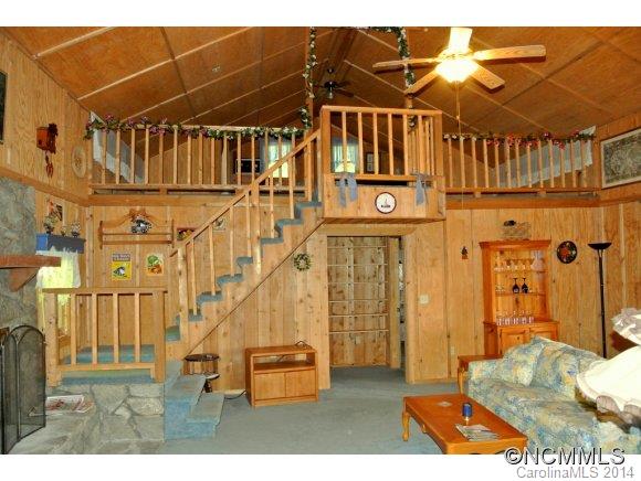 75 Cracker Trail Burnsville NC 28714