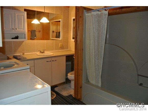 75 Cracker Trail Burnsville NC 28714