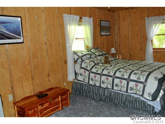 75 Cracker Trail Burnsville NC 28714