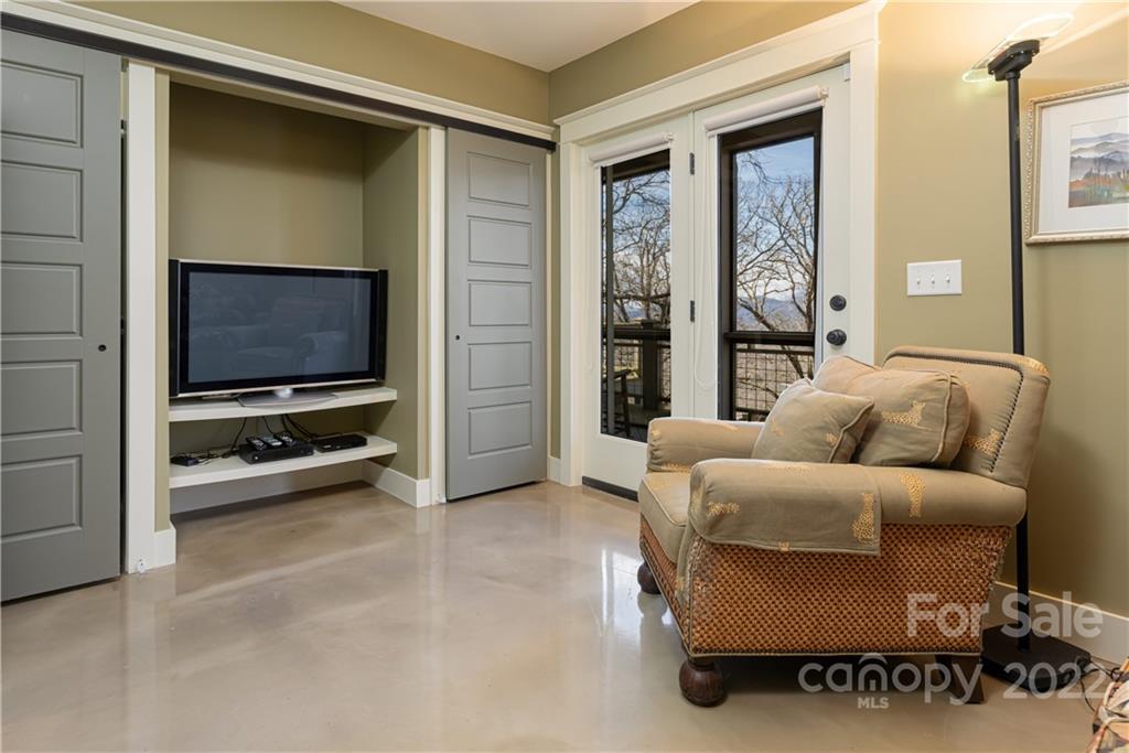 84 Town Mountain Road Asheville NC 28804