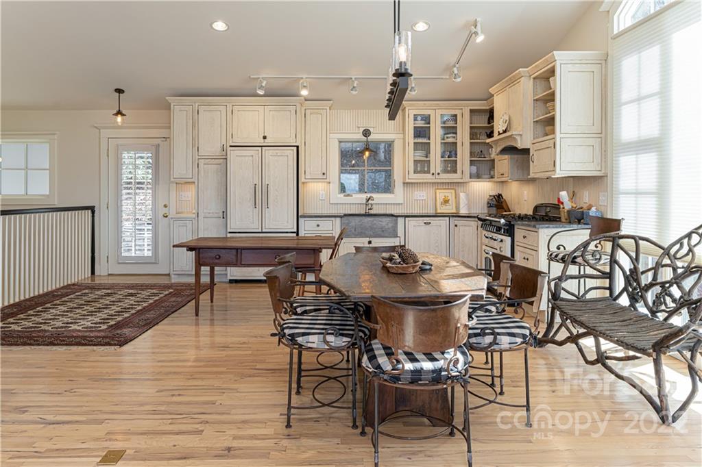 84 Town Mountain Road Asheville NC 28804