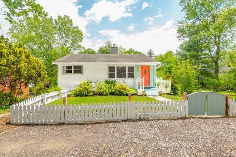 63 Brucemont Circle Asheville NC 28806