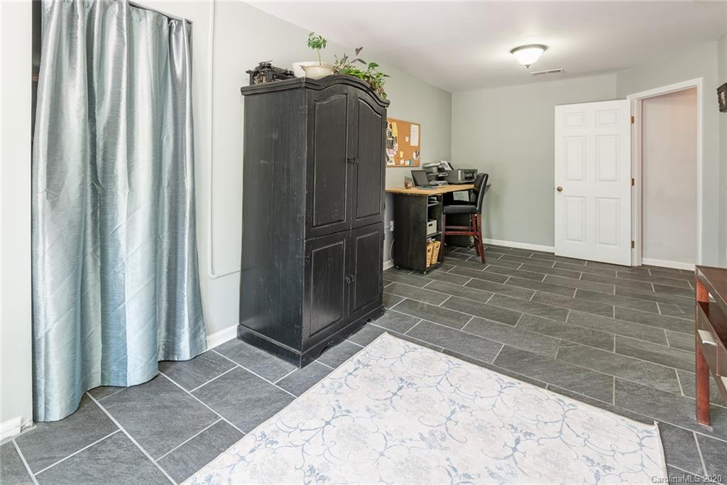 63 Brucemont Circle Asheville NC 28806