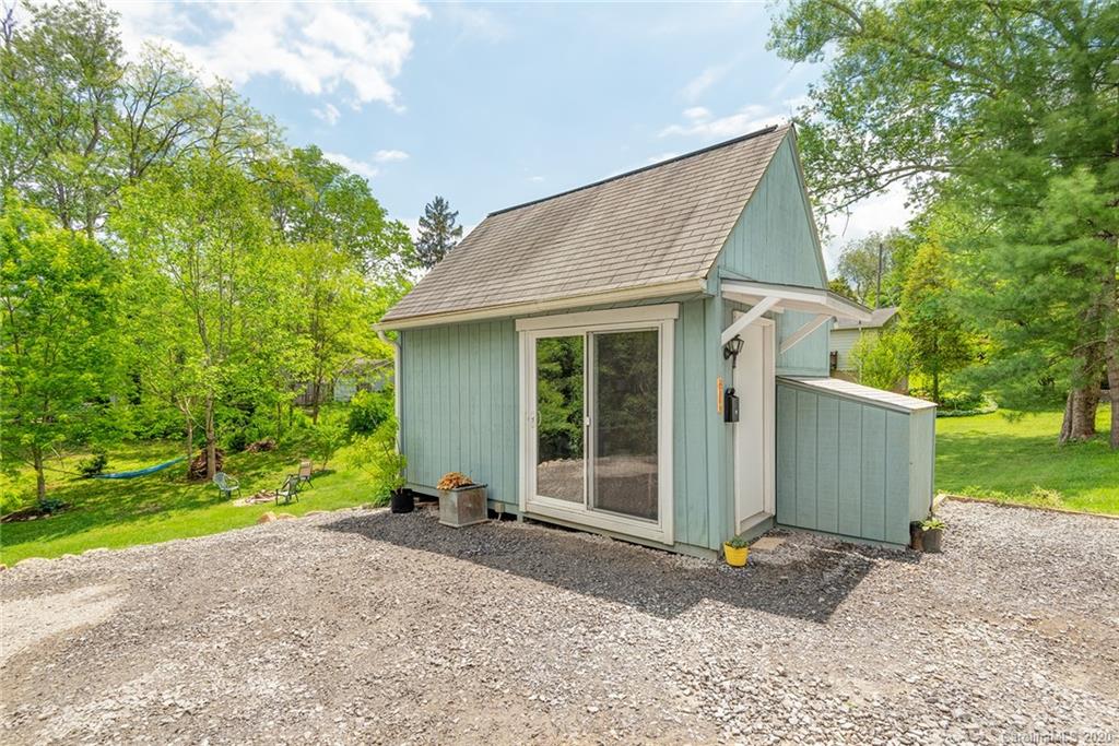 63 Brucemont Circle Asheville NC 28806