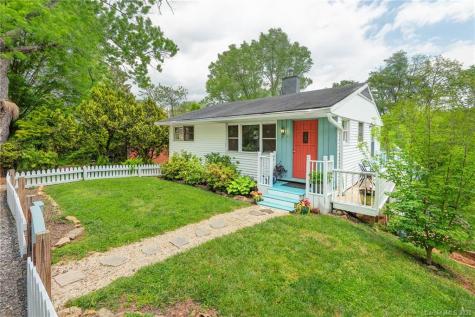 63 Brucemont Circle Asheville NC 28806
