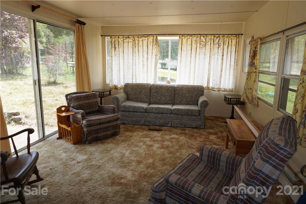 995 Cattail Creek Road Burnsville NC 28714