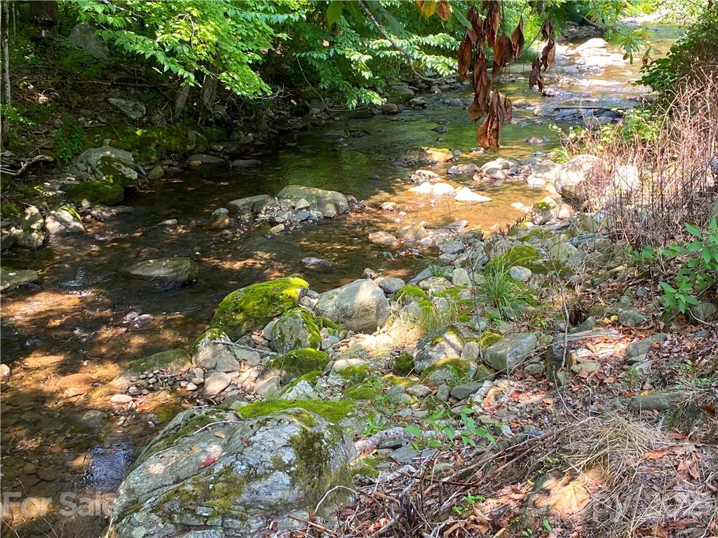 995 Cattail Creek Road Burnsville NC 28714