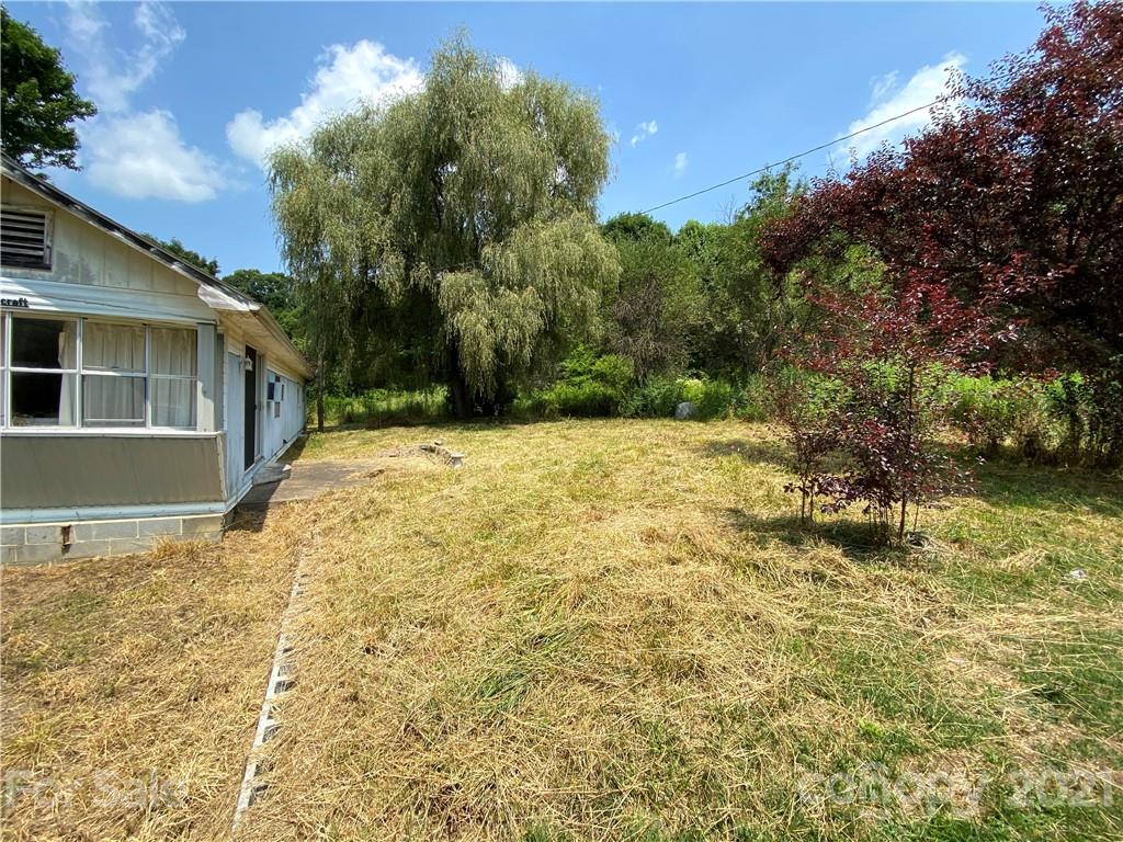 995 Cattail Creek Road Burnsville NC 28714