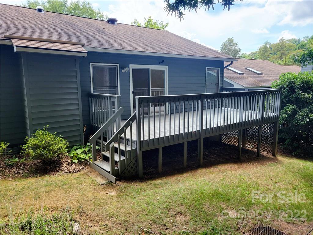 32b Larkspur Court Asheville NC 28805