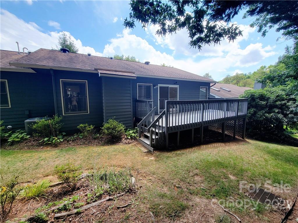 32b Larkspur Court Asheville NC 28805