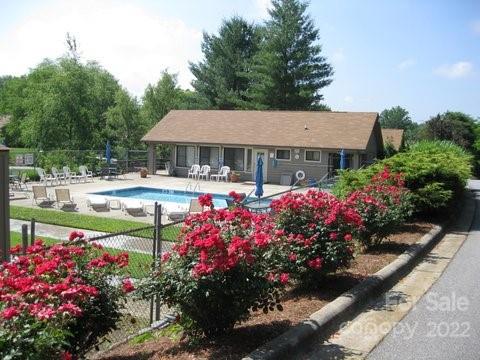 32b Larkspur Court Asheville NC 28805
