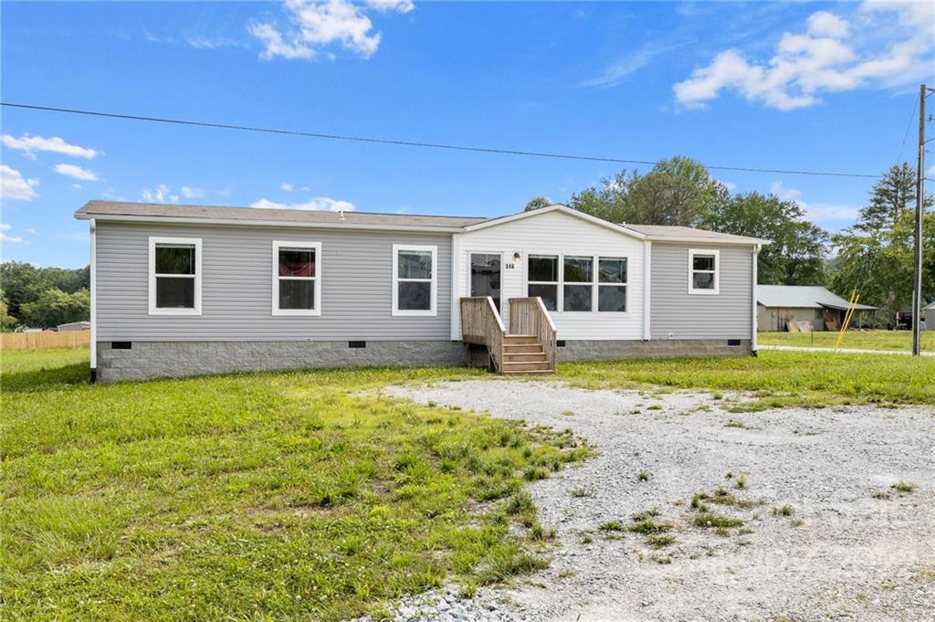 318 Hoots Drive Hendersonville NC 28792