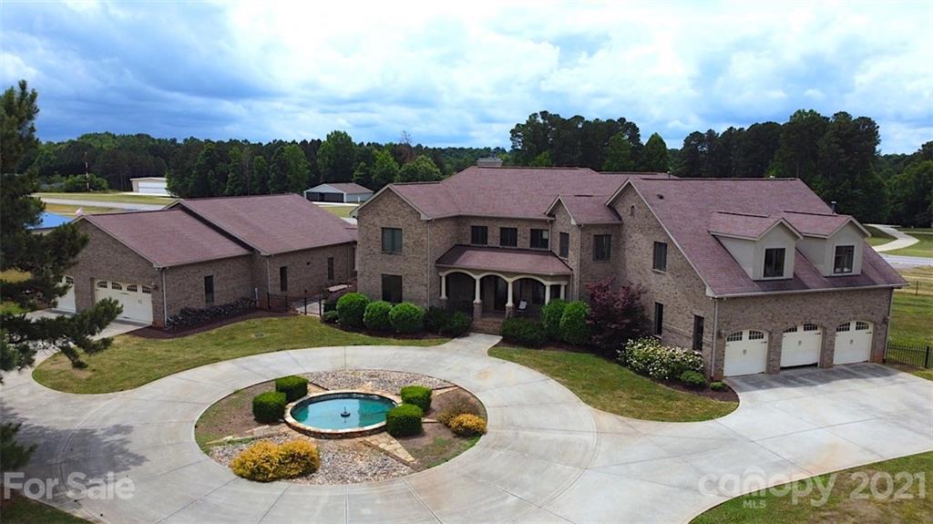 123 Hughes Lane Mooresville NC 28117