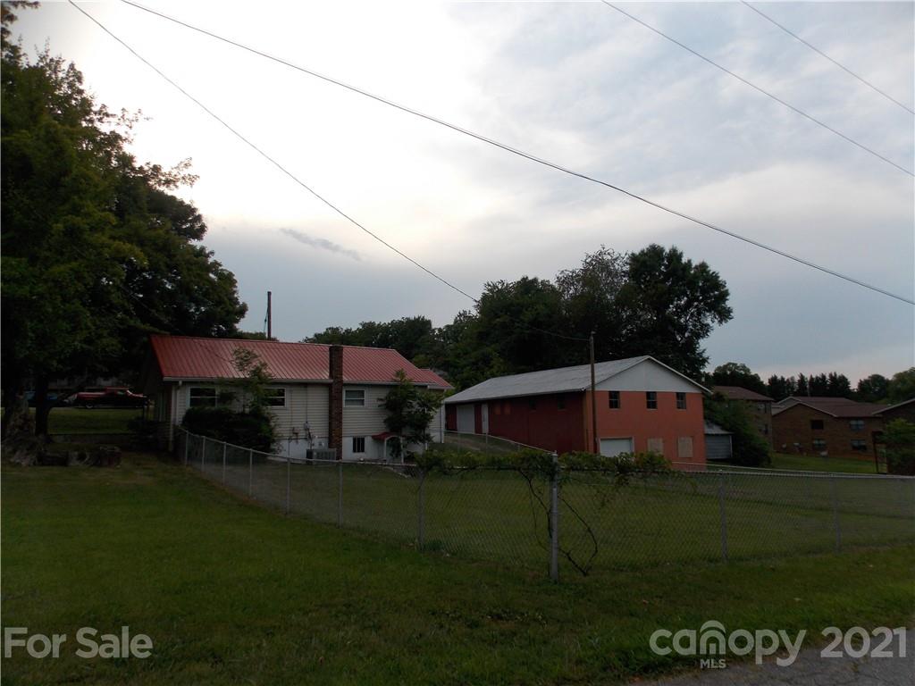 1750 1st Avenue NW Hickory NC 28601