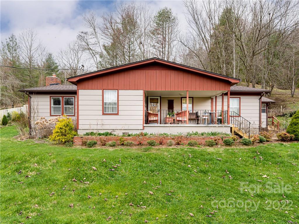 68 Honeybee Drive Horse Shoe NC 28742