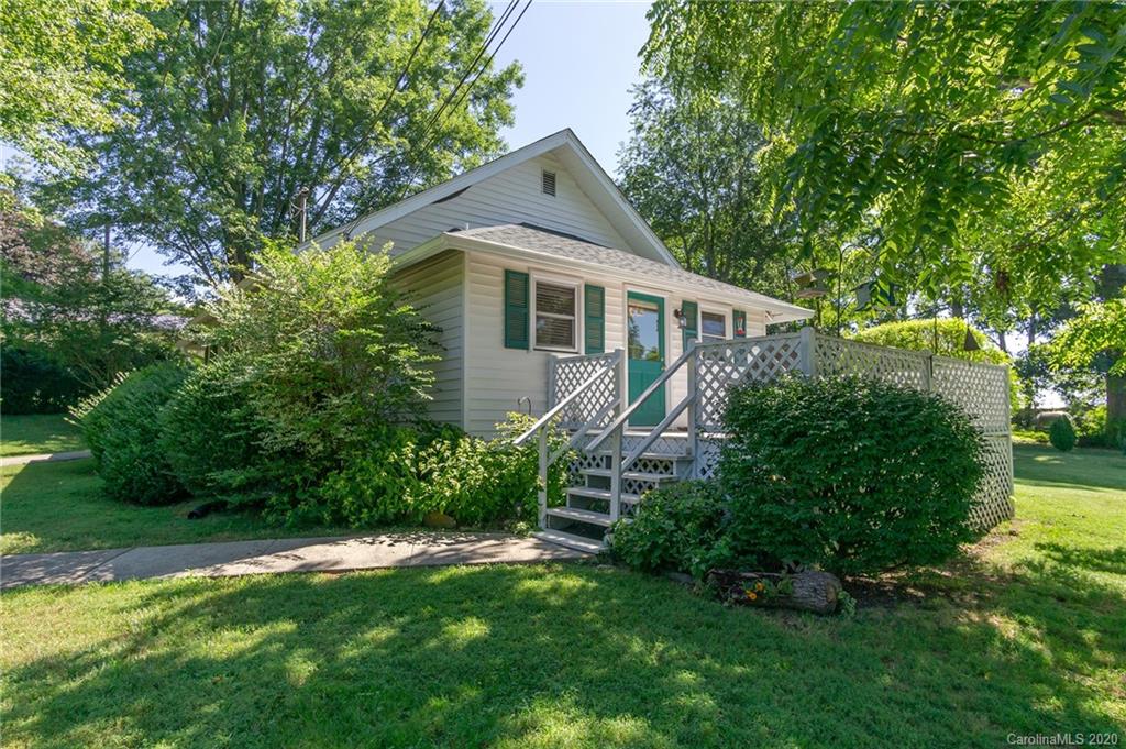 114 Love Street Hendersonville NC 28791