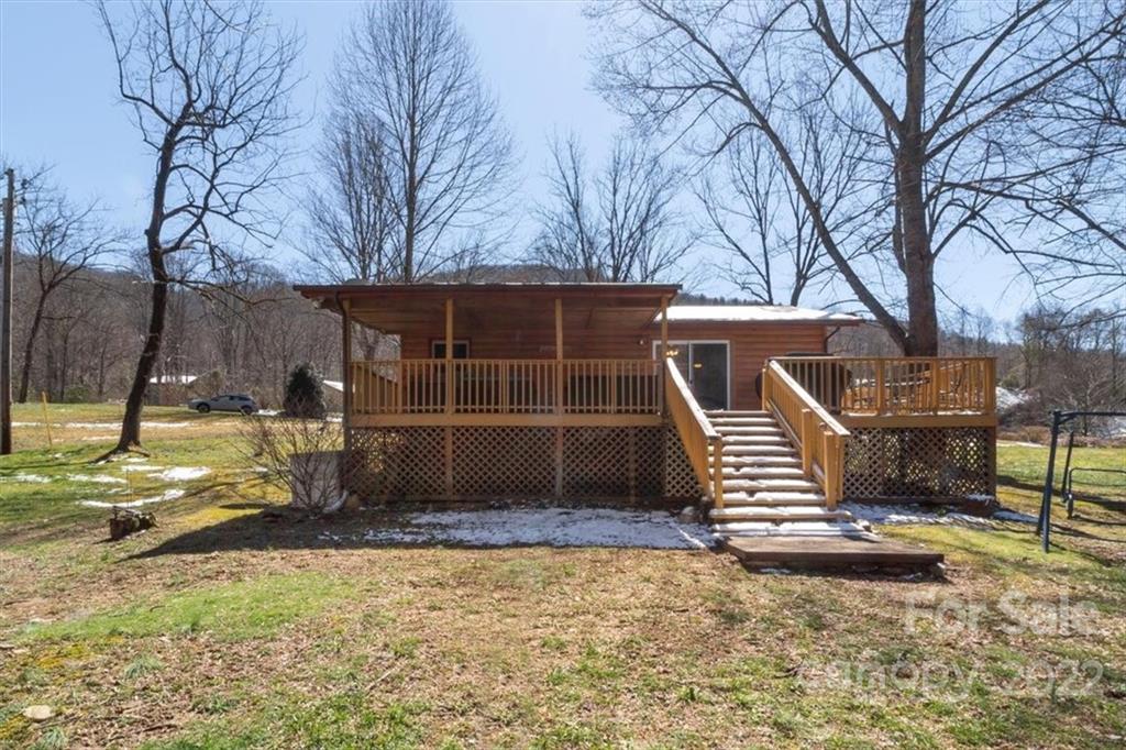 911 Gladdens Creek Road Robbinsville NC 28771