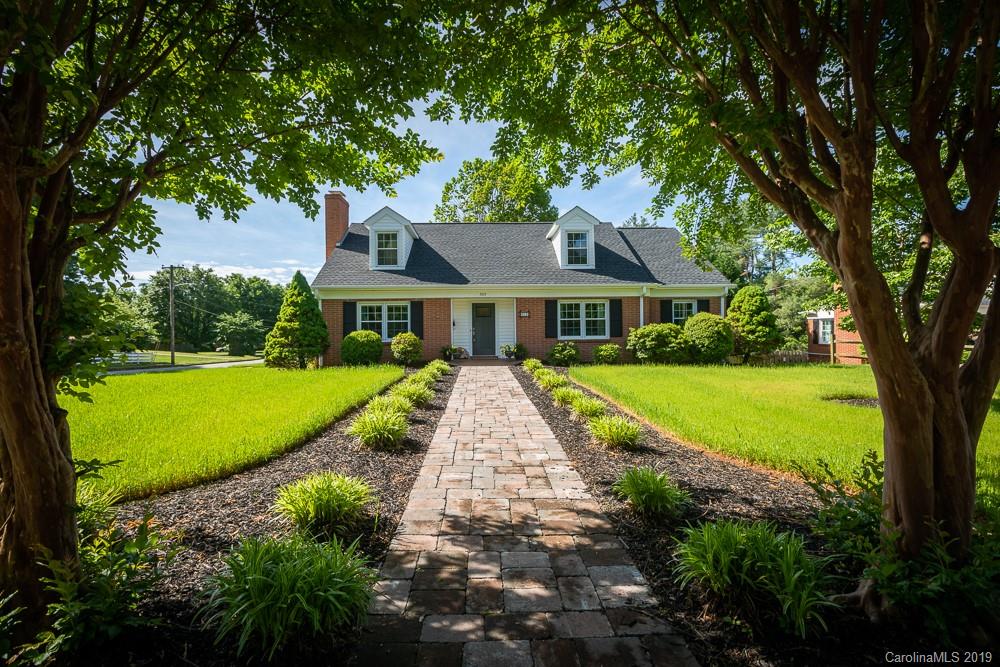 303 Mitchell Avenue Statesville NC 28677