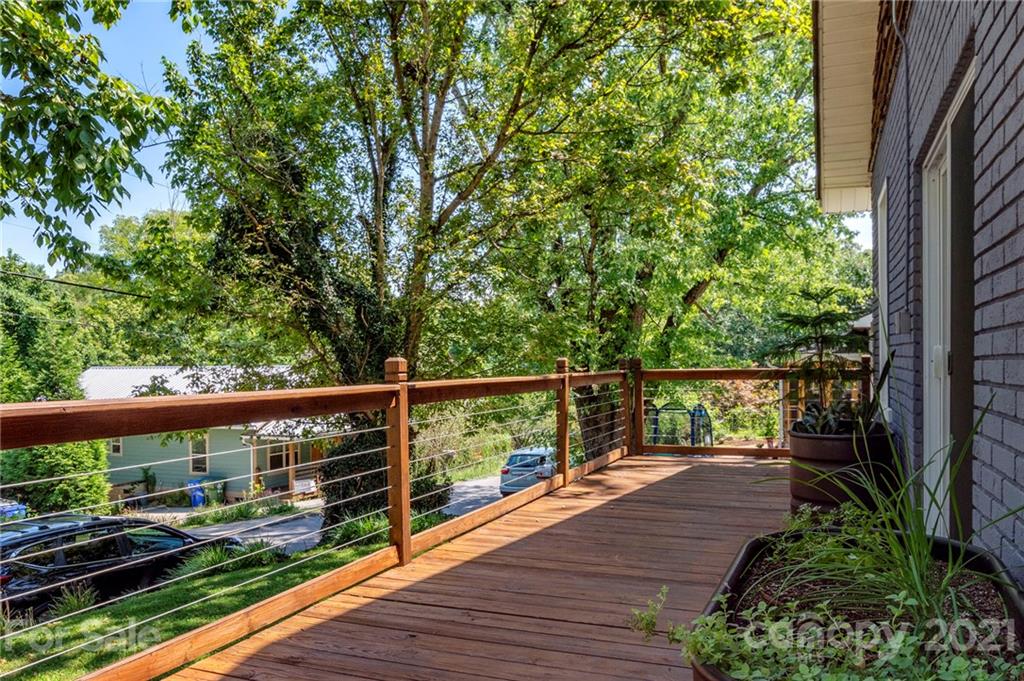 25 Yale Street Asheville NC 28806