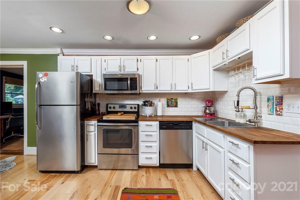 25 Yale Street Asheville NC 28806