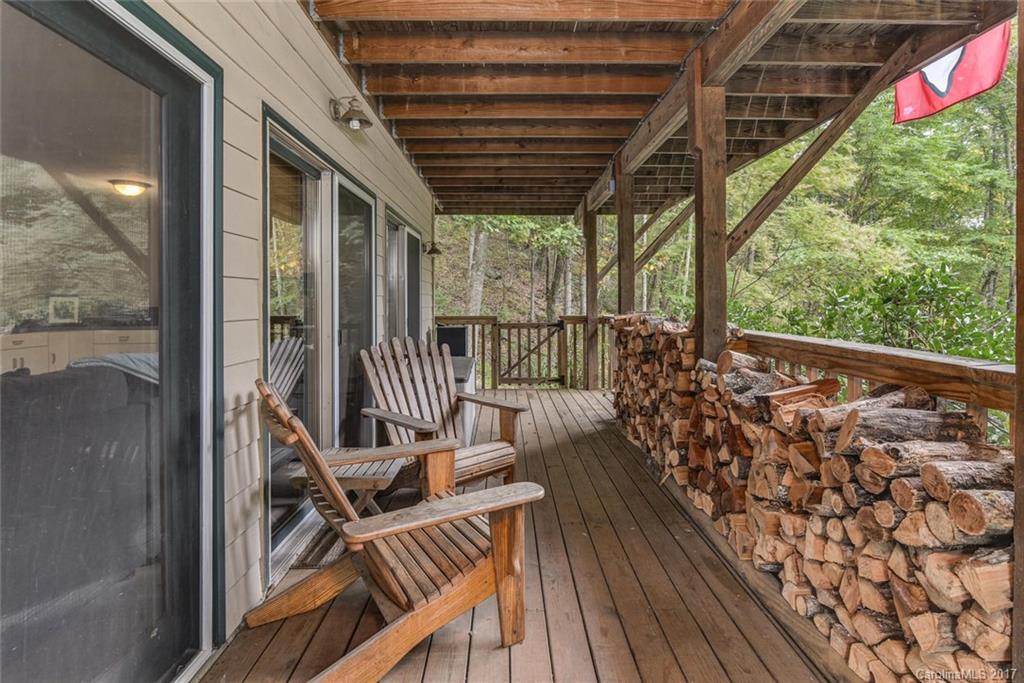 180 Pink Fox Cove Road Weaverville NC 28787
