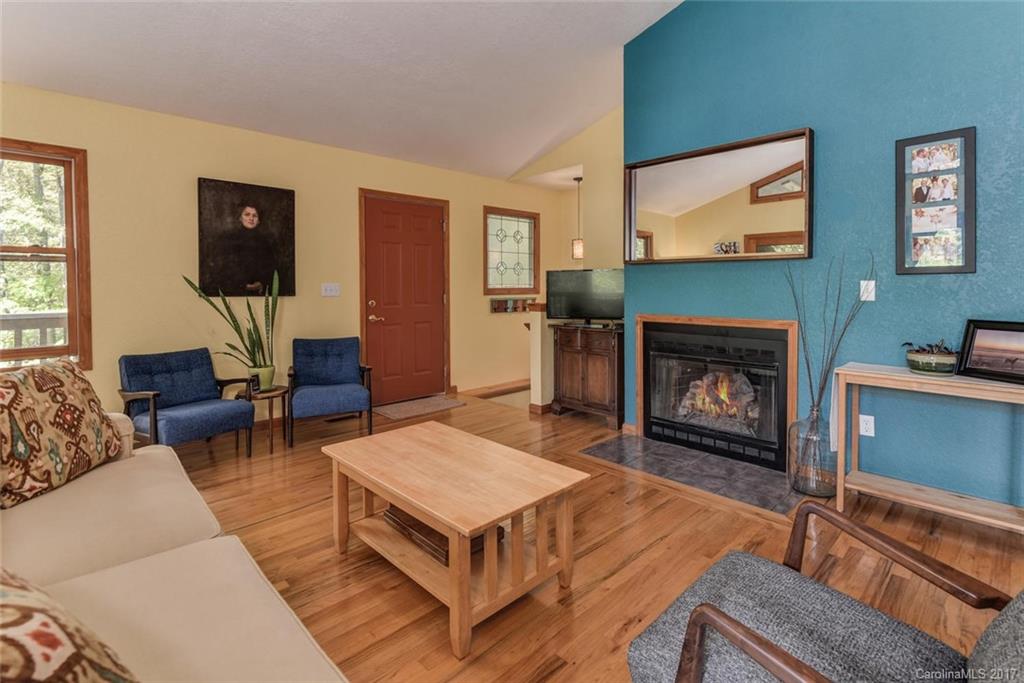 180 Pink Fox Cove Road Weaverville NC 28787