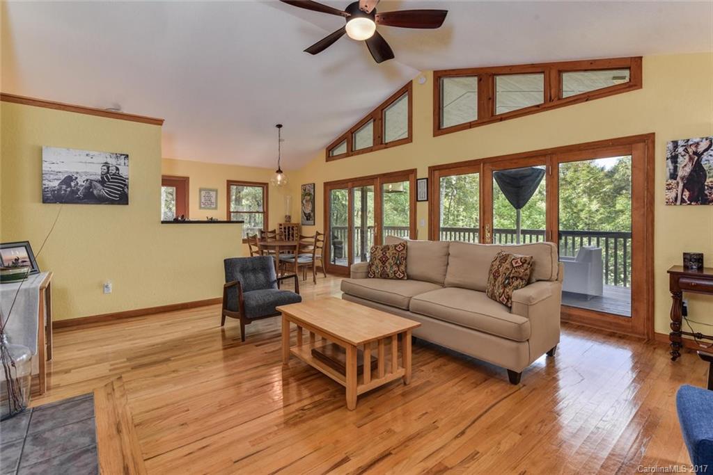 180 Pink Fox Cove Road Weaverville NC 28787