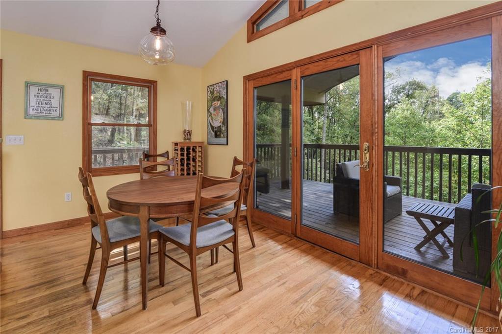 180 Pink Fox Cove Road Weaverville NC 28787