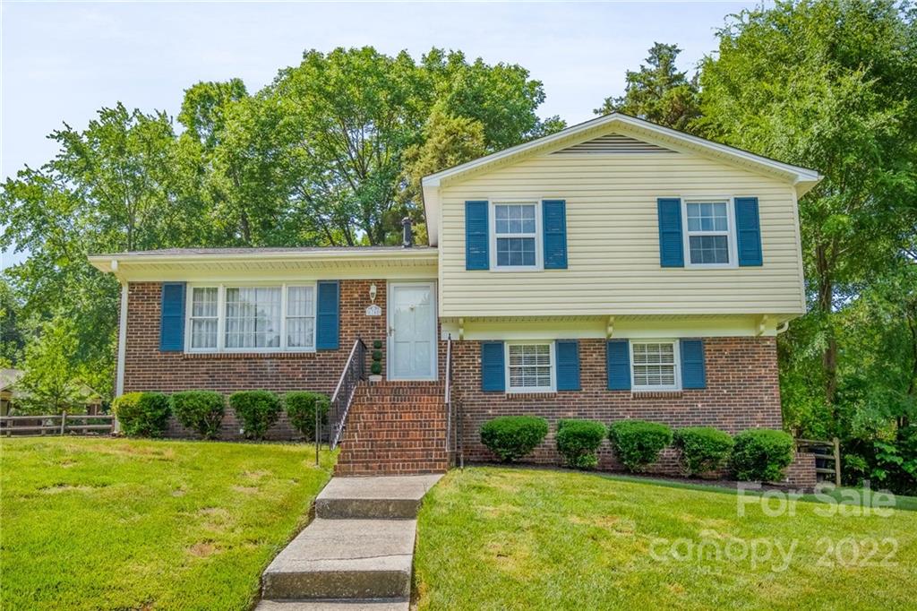 6740 Cedar Springs Road Charlotte NC 28212