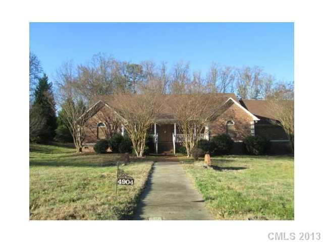 4904 Hamilton Circle Charlotte NC 28216