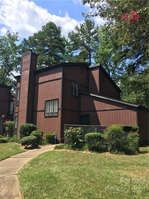 5318 Farm Pond Lane Charlotte NC 28212