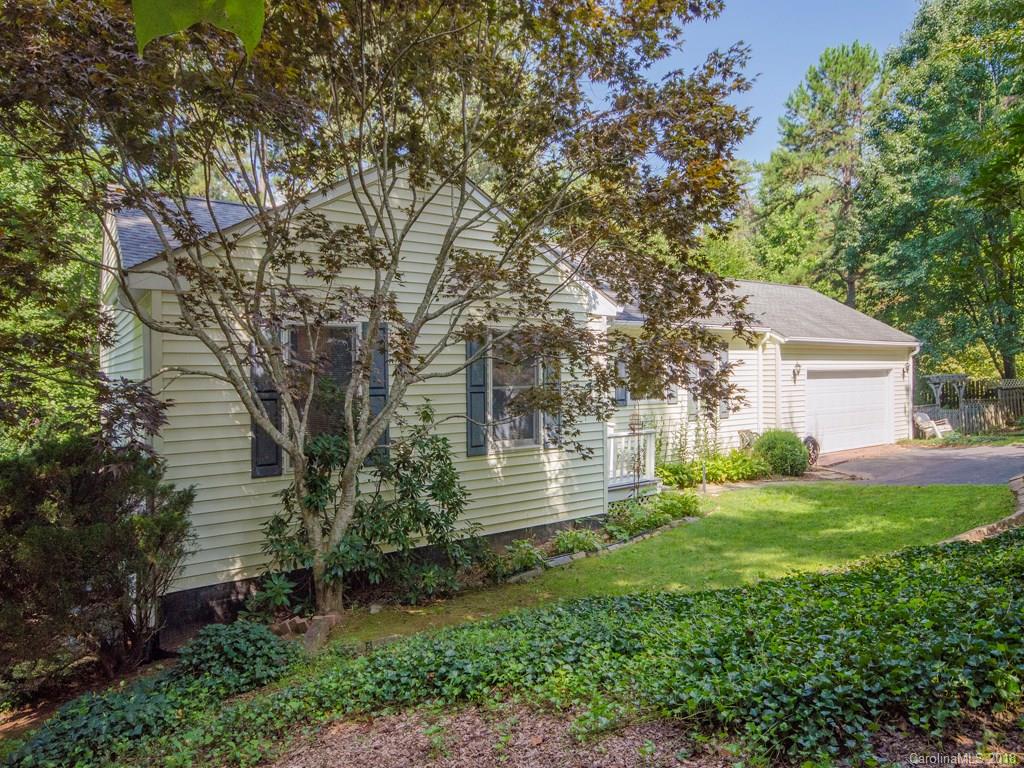 25 Carolyn Drive Candler NC 28715