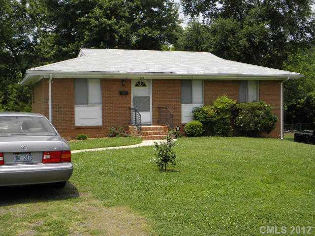 4031 Oak Forest Drive Charlotte NC 28215