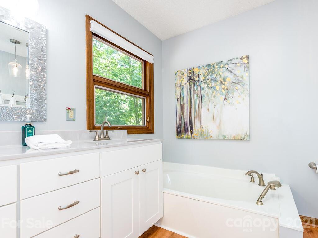 55 Ivy Lane Fletcher NC 28732
