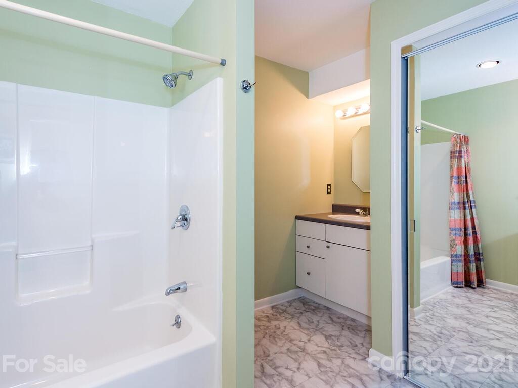 55 Ivy Lane Fletcher NC 28732