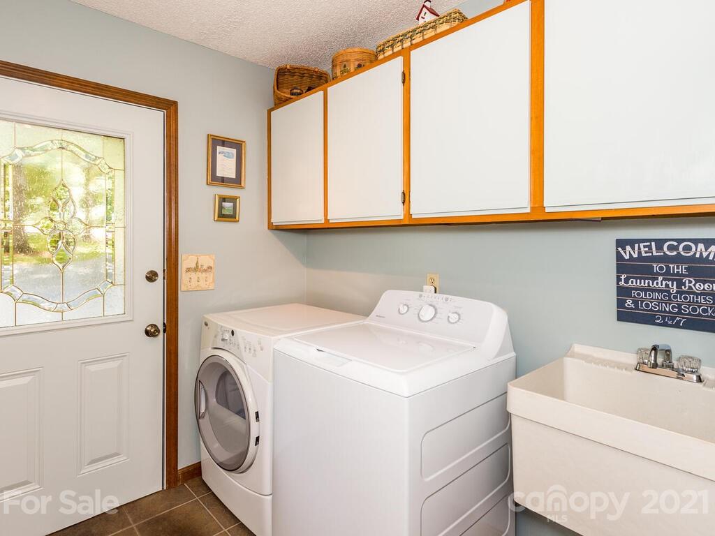 55 Ivy Lane Fletcher NC 28732