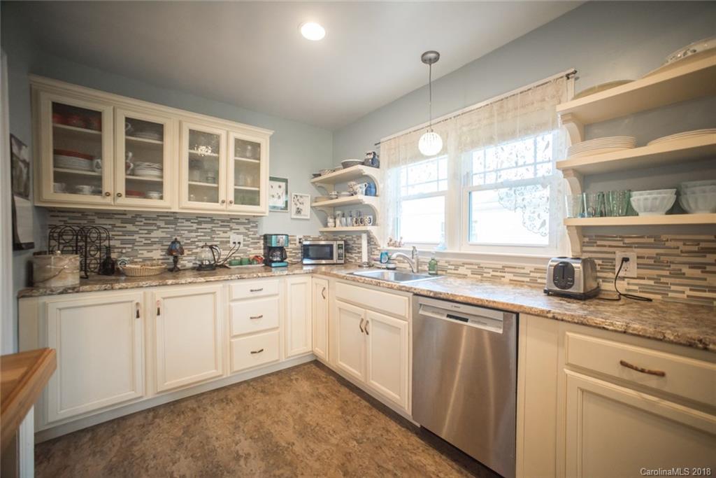 182 School Road Asheville NC 28806