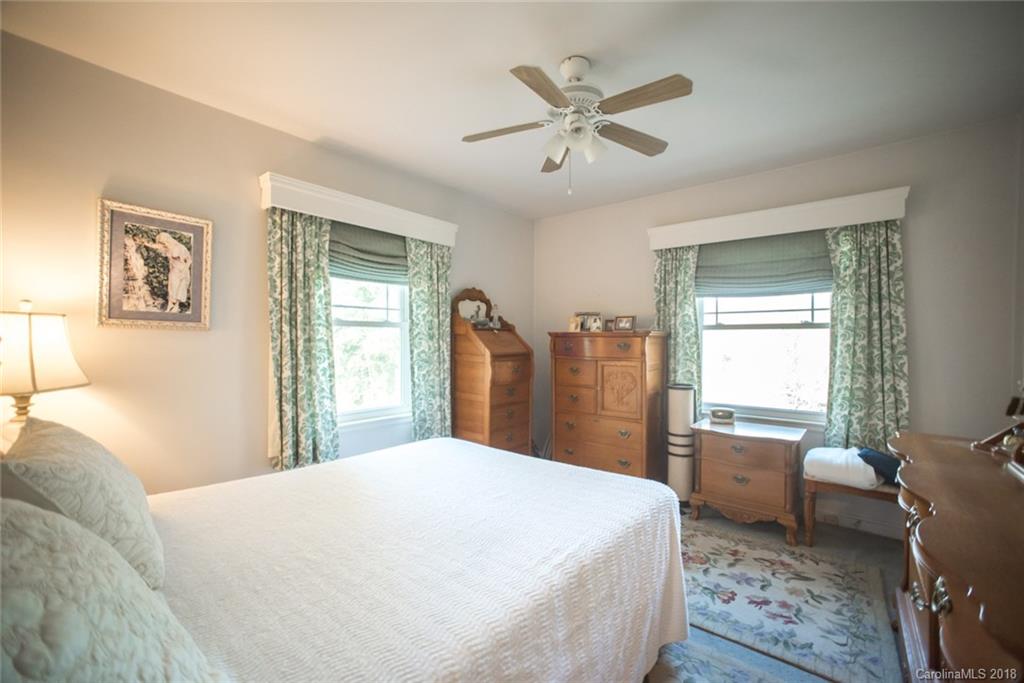 182 School Road Asheville NC 28806