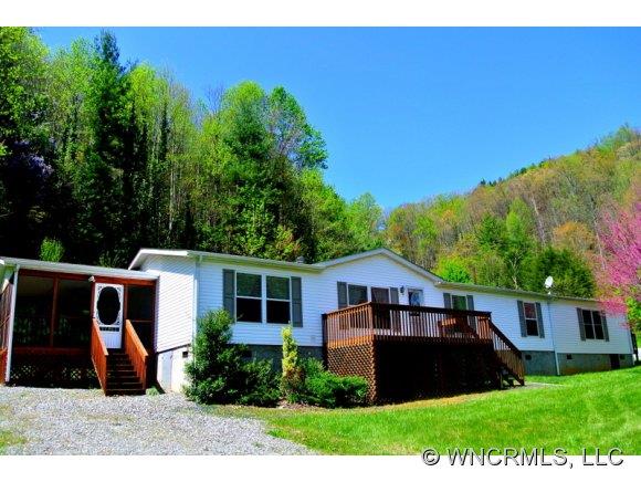 469 Champ Ray Road Burnsville NC 28714