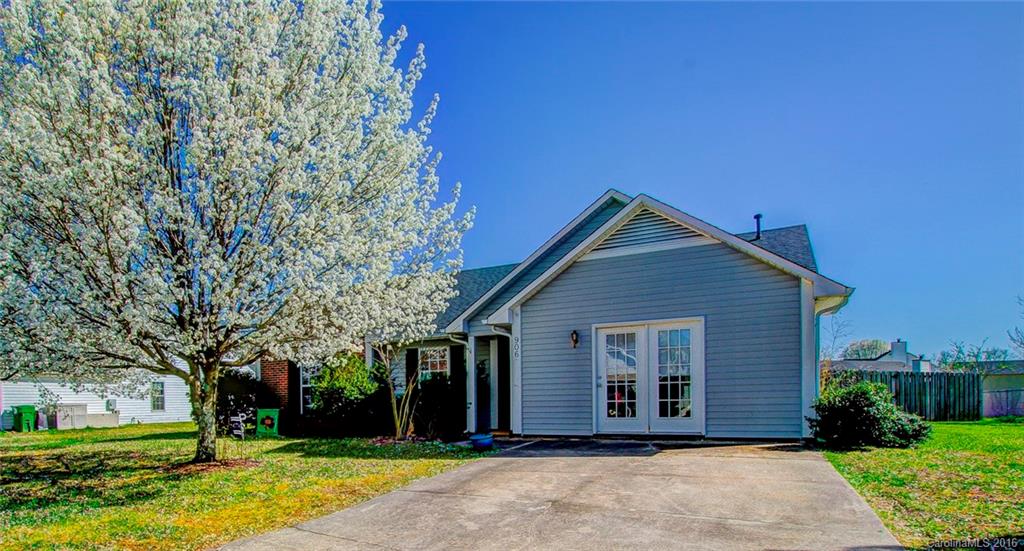 906 Woodhill Drive Fletcher NC 28732