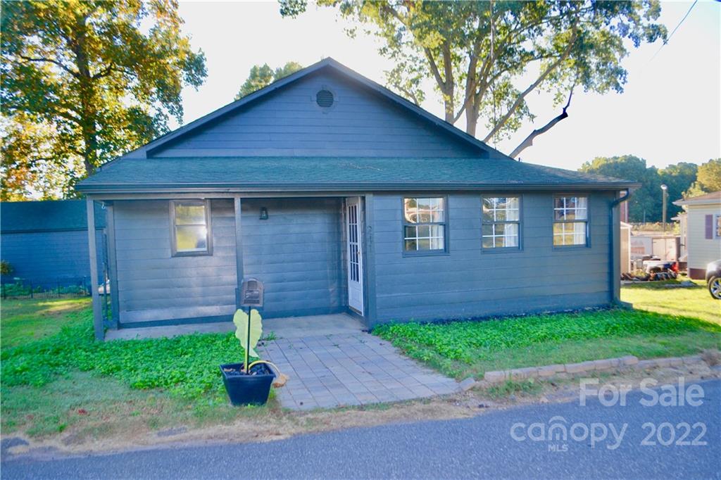 241 Dillashaw Drive Forest City NC 28043