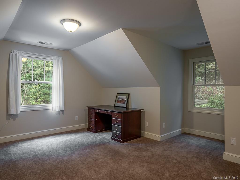 64 Fox Den Road Asheville NC 28805